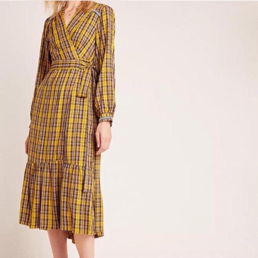 Anthropologie Yellow and black boho plaid tiered midi wrap dress
Size: S